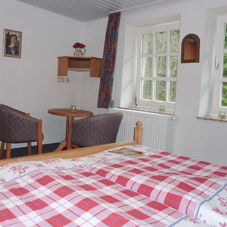 Hof Guttels Waldgasthof Ferienpension Rotenburg an der Fulda Bilik gambar