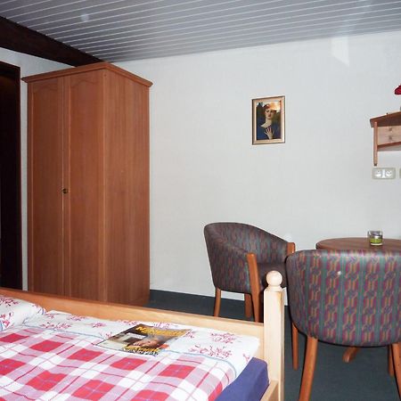 Hof Guttels Waldgasthof Ferienpension Rotenburg an der Fulda Bilik gambar