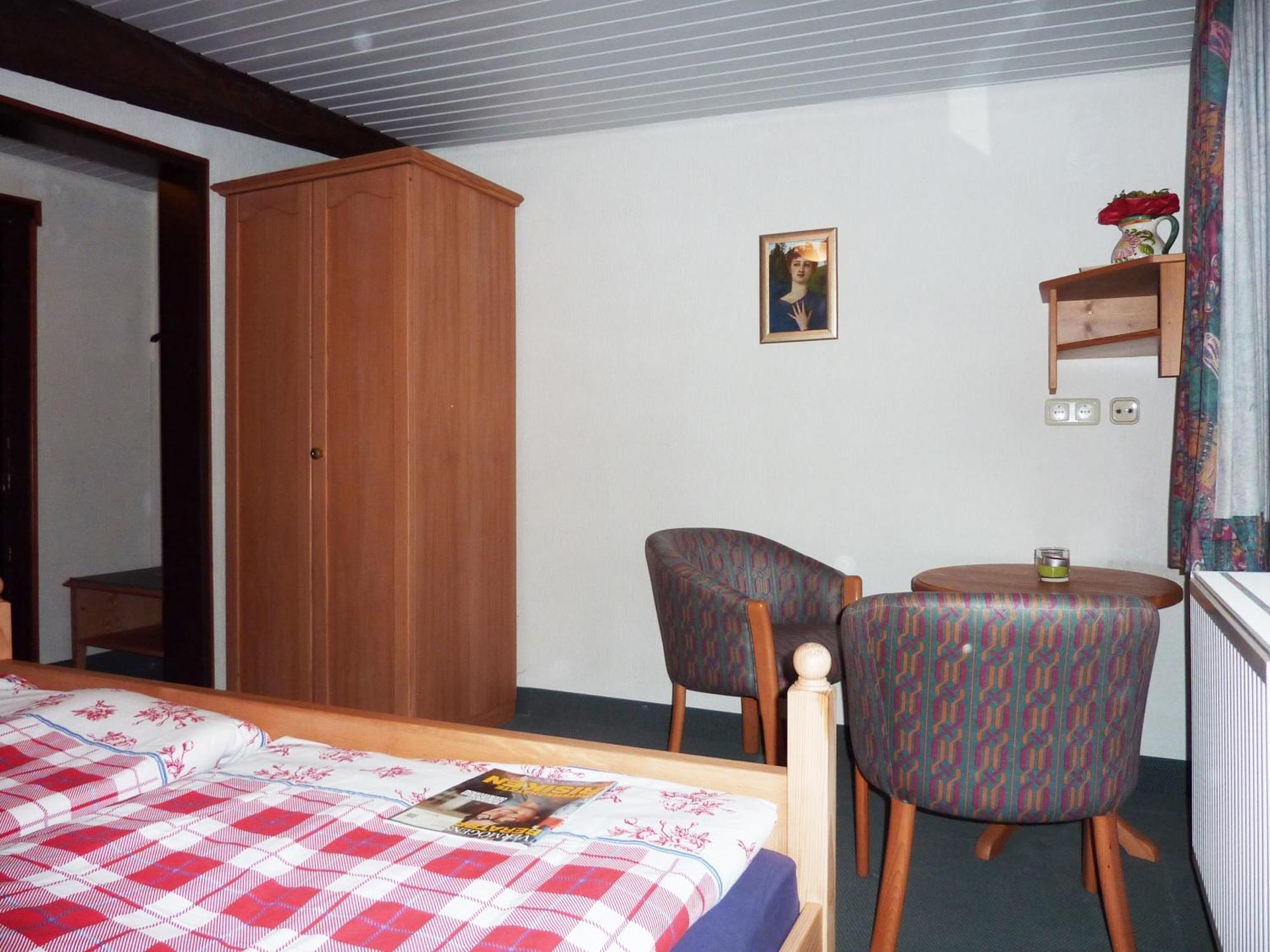 Hof Guttels Waldgasthof Ferienpension Rotenburg an der Fulda Bilik gambar