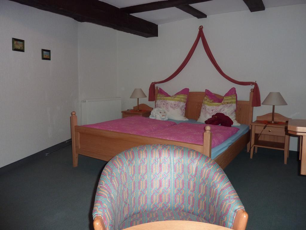 Hof Guttels Waldgasthof Ferienpension Rotenburg an der Fulda Luaran gambar